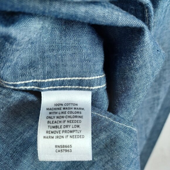 Nordstrom Mens Shop Trim Fit Blue Denim Chambray Button Down Shirt Size Medium - Picture 8 of 10